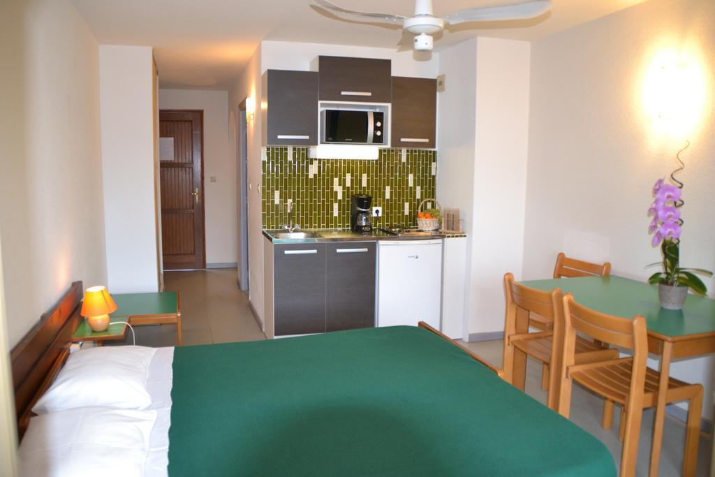 Le California Motel Sagone  Rom bilde
